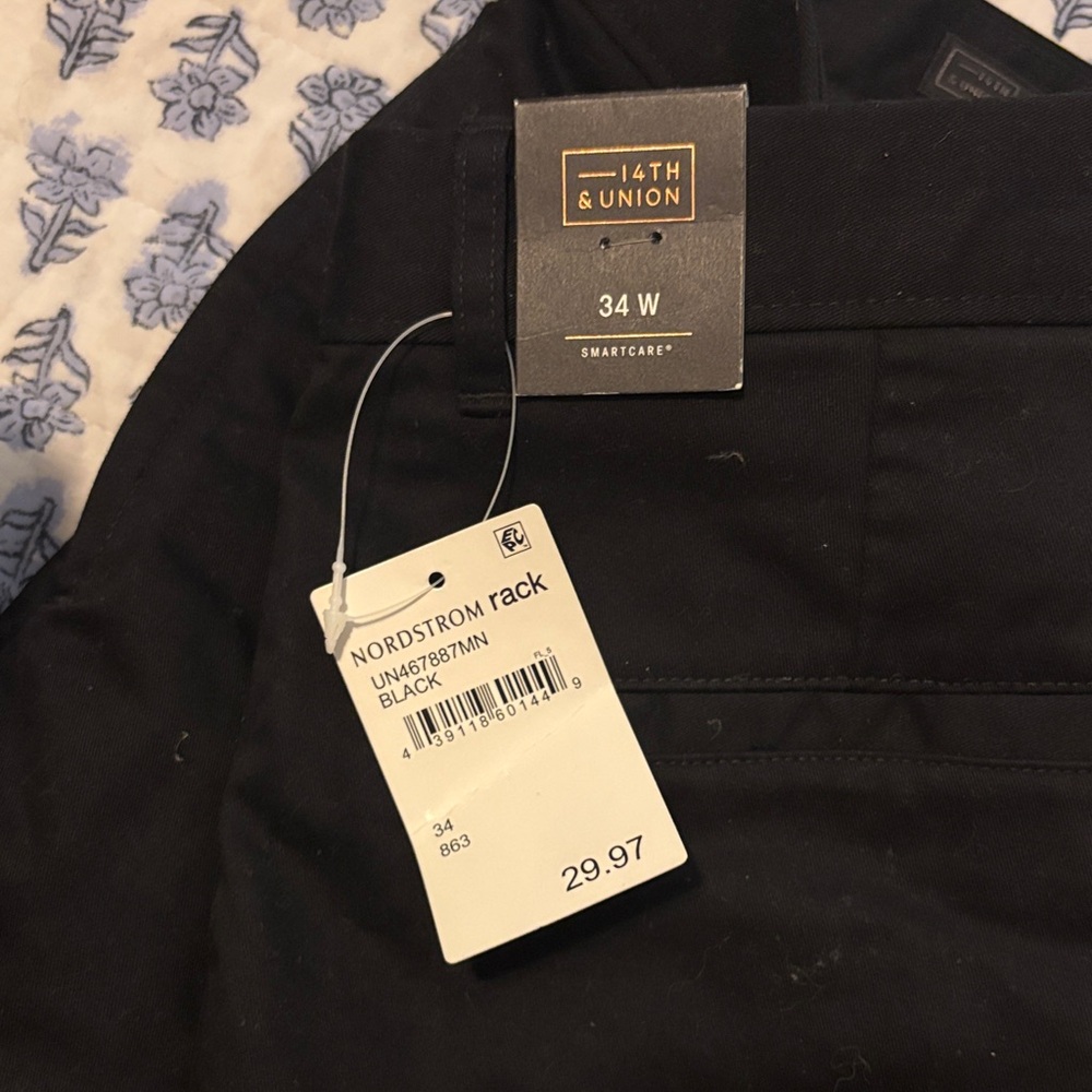 14th & Union Men's Classic Black Chinos